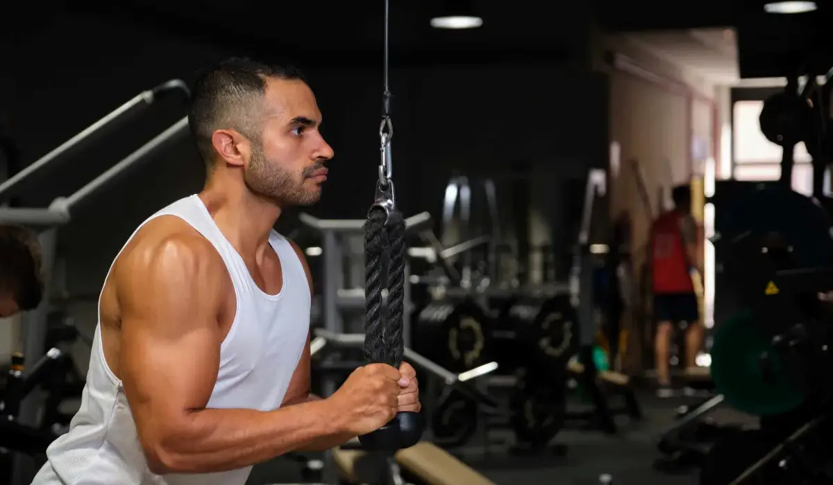 پول اور سیمکش ایستاده