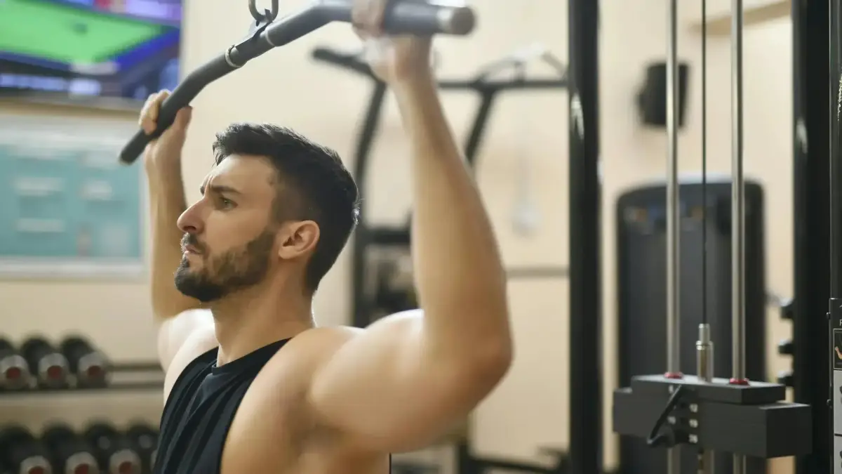 پول اور سیم کش ایستاده, مجله پارسی پودر