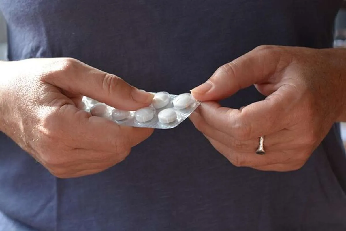 علائم ژیکوماستی-ژیکوماستی چیست-ژیکوماستی بدنسازی-تورم سینه بدنسازان-پارسی پودر