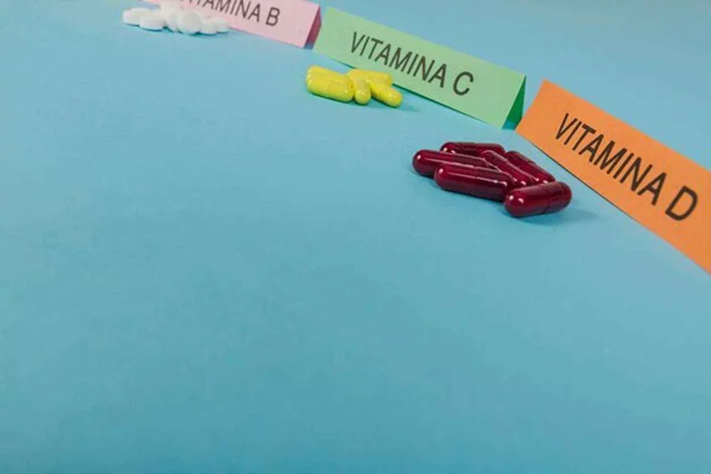 کمبود چه ویتامینی باعث ضعف پا می شود - روش ها و ویتامین ها برای درمان-ضعف پا کمبود کدام ویتامین است؟-پارسی پودر مرجع تخصصی مکمل بدنسازی