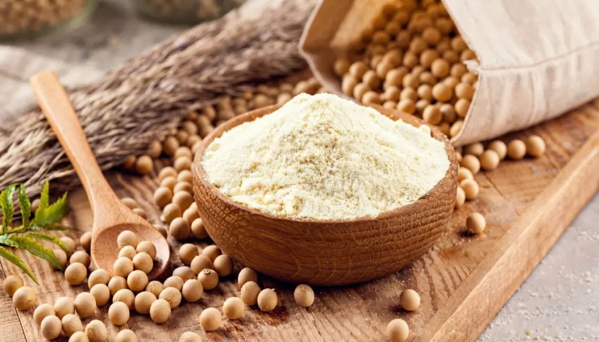 پروتئین سویا چقدر است؟ مقدار پروتئین، فواید و ارزش غذایی