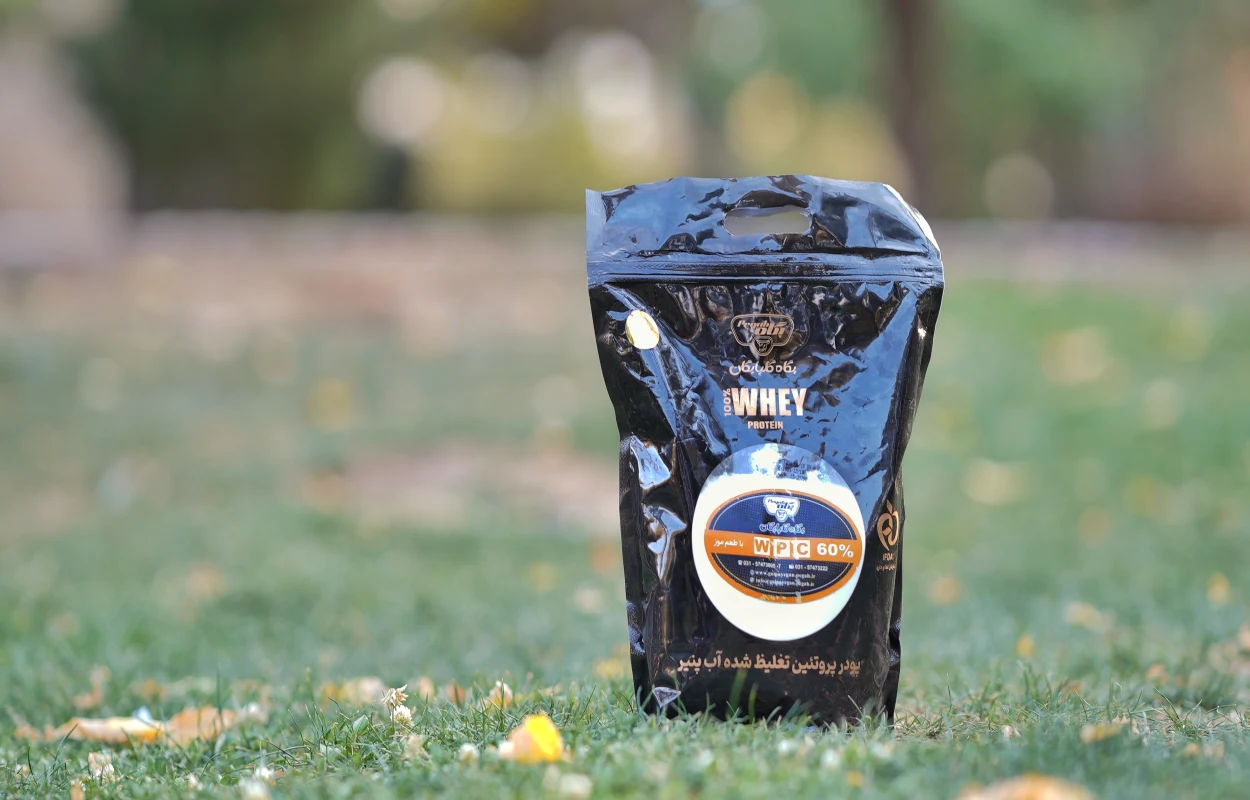 بهترین زمان مصرف وی پگاه گلپایگان برای افزایش تودهٔ عضلانی