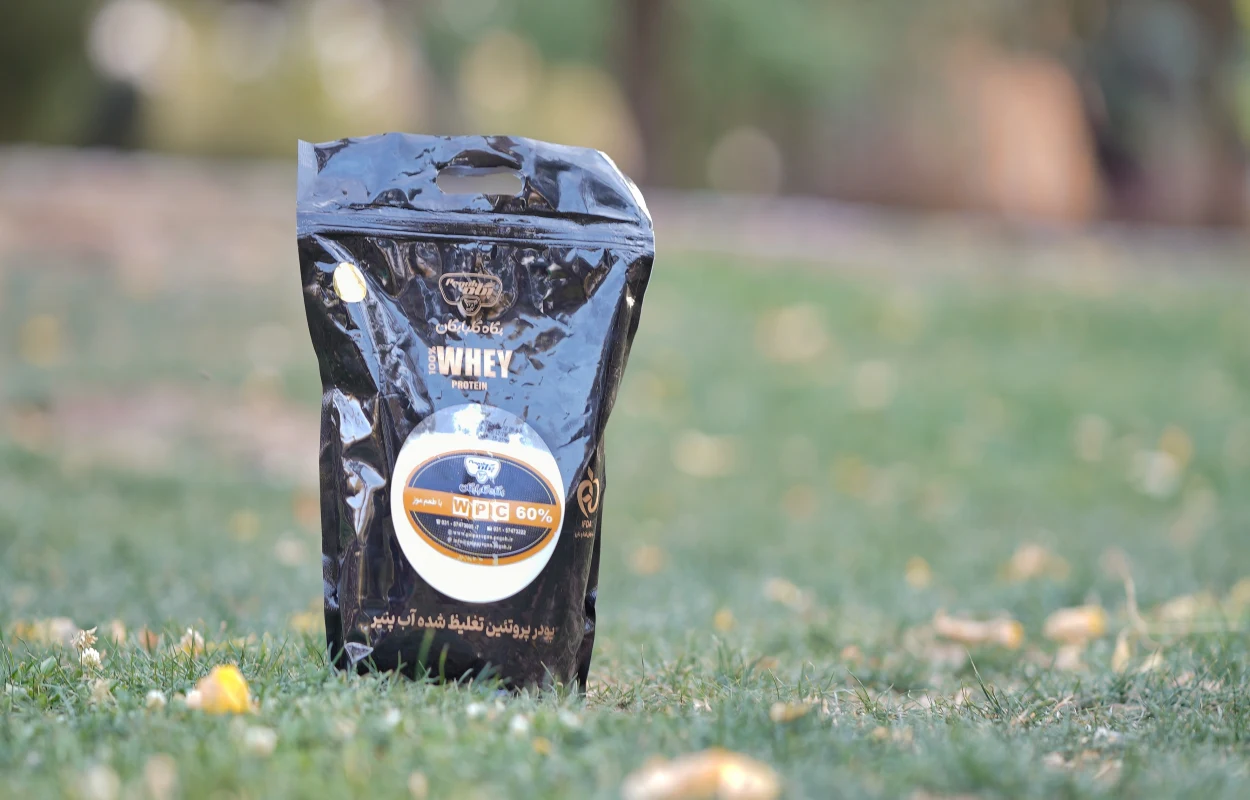 مزایا و معایب مصرف وی پگاه گلپایگان در مقایسه با سایر برندها